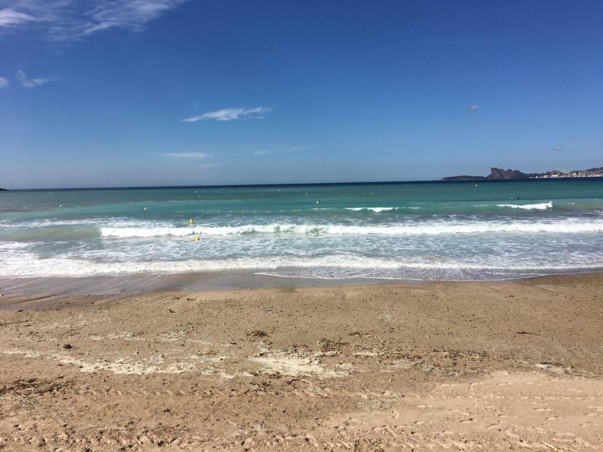 Magnifique studio vue mer à 5 minutes de la plage Saint-Cyr-sur-Mer Extérieur photo